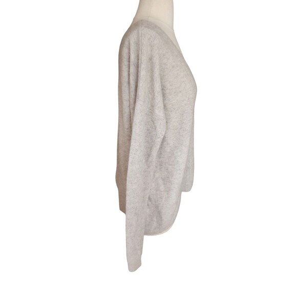 Nicole Miller Cashmere V-neck Sweater Women's Size XL Light Gray Soft Capsule - Picture 4 of 8
